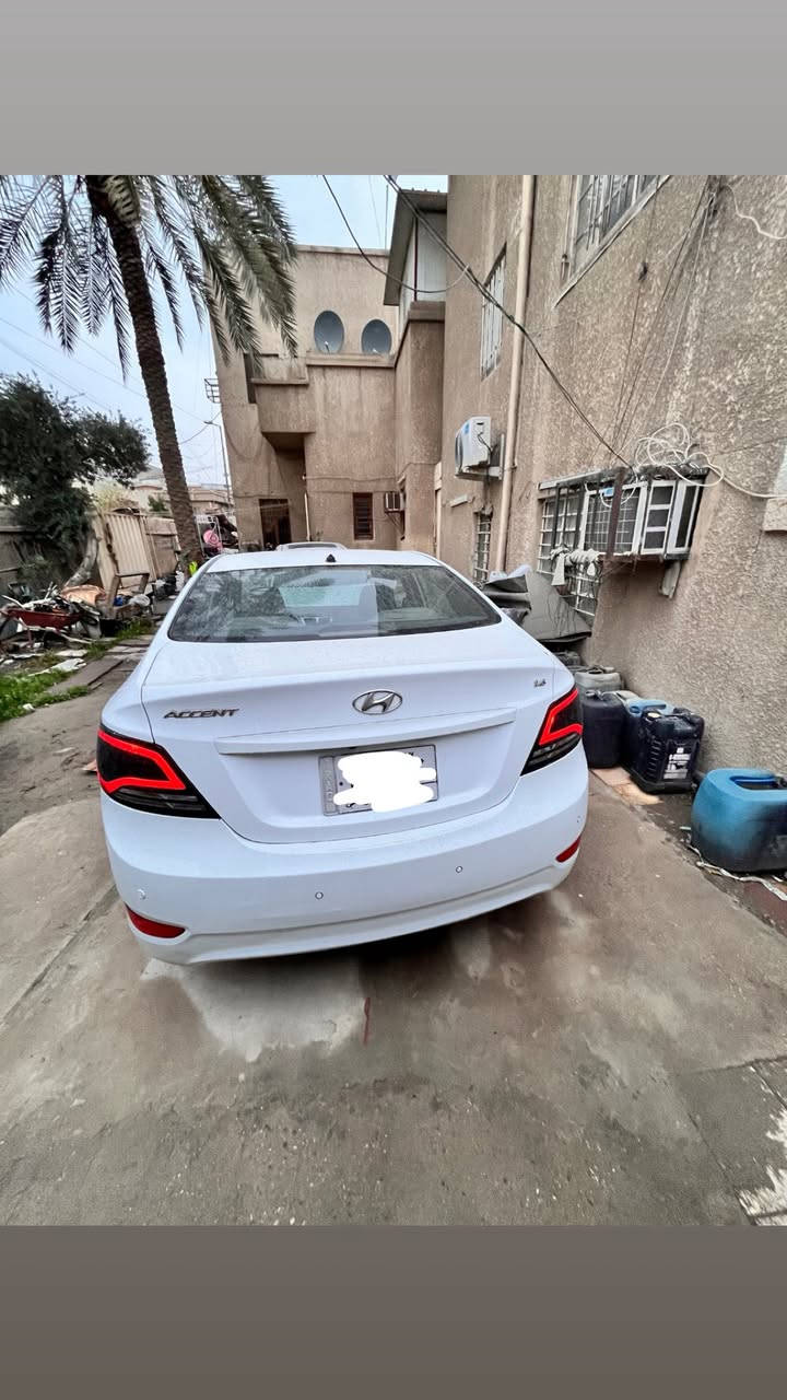 السلام عليكم
اكسنت 2017 خليجي
رقم بغداد
محرك 1600
فتحه
شاشه أندرويد + كامره 
حساس خلفي
تحكم ستيرن
لد امامي خلفي
ماشيه 60الف قابل لزياده
سياره مكفوله من التبديل والصبغ عدا كارت مكانين بسيط سياره جديده
مكان السياره بغداد 
***********
