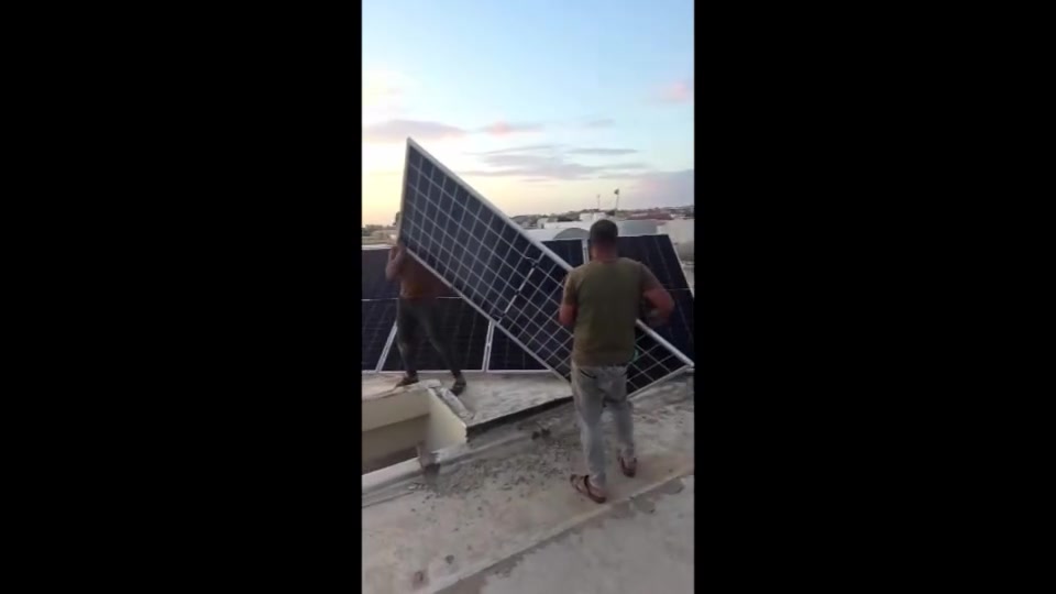 الوطنية تطفى بنص الظهرية والحر يغلي؟ عوف الدوخة وابرد ويا الشمس! ☀️❄️
ويا [دريم فون]، نِشدلك منظومة طاقة شمسية بأجهزة أصلية بالباكيت تتحمل جمر الصيف العراقي. كادرنا هندسي يوزنلك الشغل بالمليم وبضمان حقيقي. انسى المولدة واضمن راحتك 24 ساعة."
من أعمالنا في خانقين (أورانوس)  10أمبير نهاري و10 ليلي وبطاريه 15 كيلو من شركه Byd 
إنتاج شركه eve العالمية
بضمان 5سنوات
والواح بقدرة 626واط من شركه segma green power بقدرة6.2  كيلو
📍 الموقع: خانقين – شارع الحسينية
📞 للحجز أو الاستفسار:
*********** – محمد فاروق
✨ خلي الشمس تشتغل بدالك
ويّا دريم فون للطاقة الشمسية ☀️

