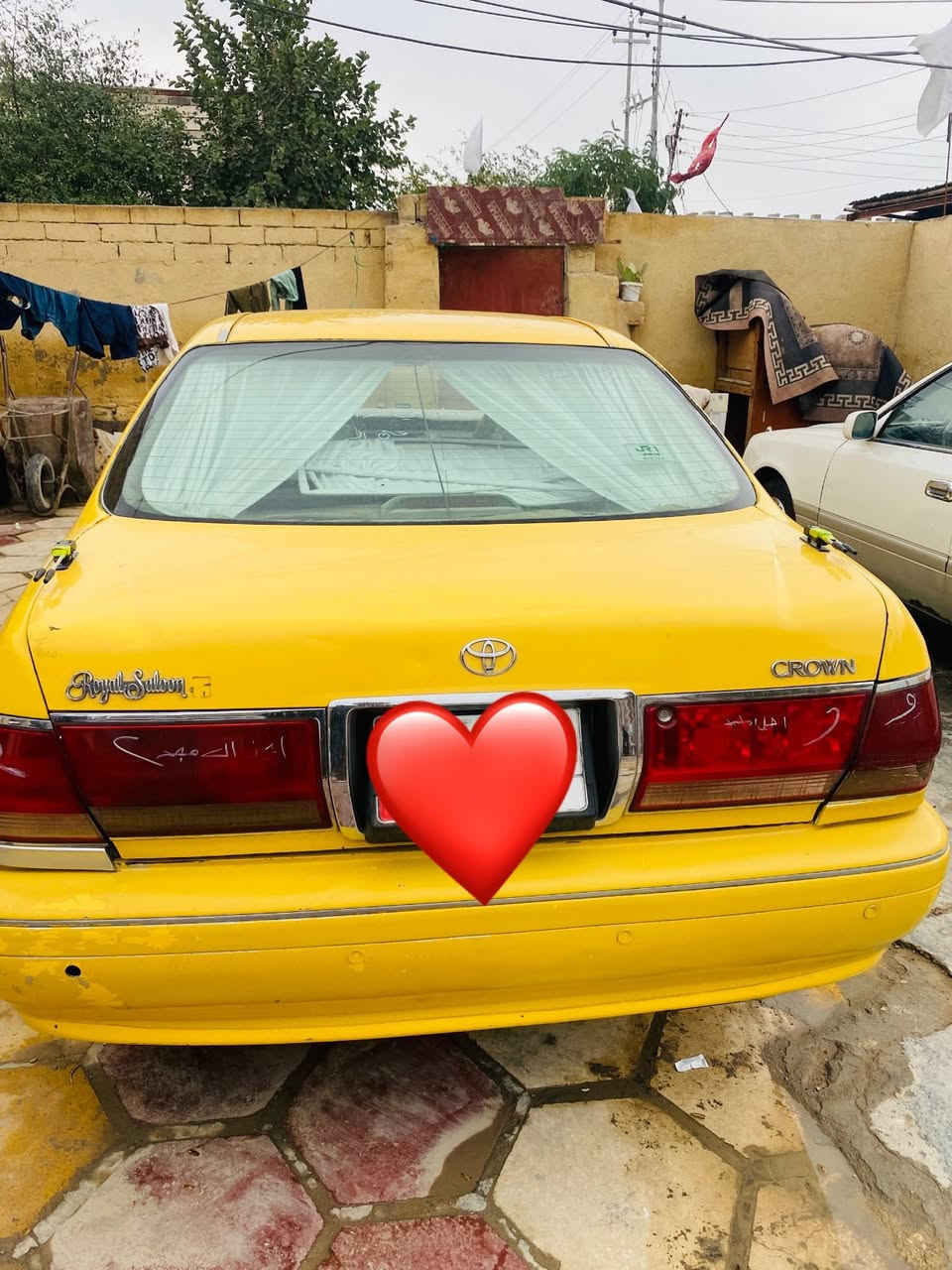 السلام عليكم سياره جنون موديل 2005 رقم نجف تحويل ثاني يوم مصفره من كلشي مكينه ديفور الكبير حداديه تخم تاير تبريد ثلج جاهزه من كلشي 
السياره بيه كصه قماره فقط السعر 75 وبيه مجال للشراي المكان البصره
***********
