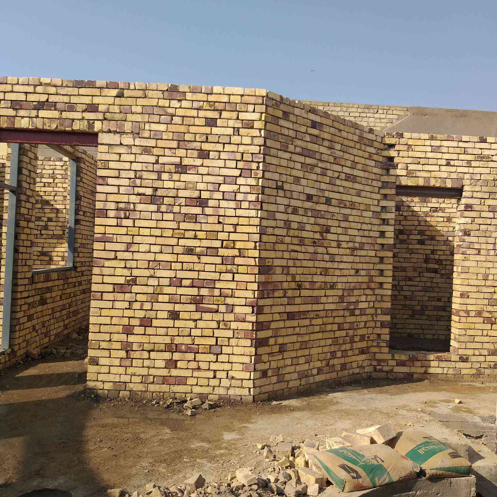 خلفة بناء متفرغ حاليا شغل درجه اوله اشتغل يوميه قطعيه وعل الدبل .. اتصال او واتساب ***********
