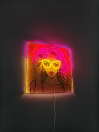 لوحة نيون • حجم كبير