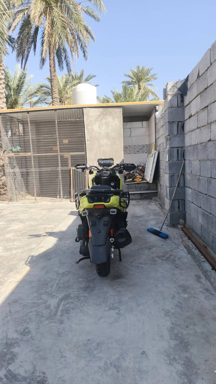 جديده ماشيه 3000 بس رايدهه 1,100,000 قفل ***********
