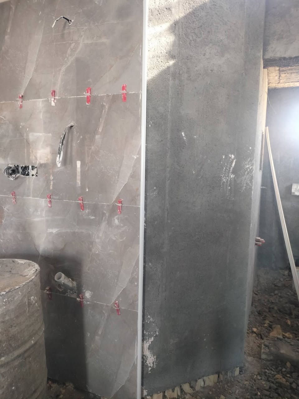 السلام عليكم خلفة مصري سرميك بورسلين وكاشي ومرمر ودرج شغل درجة أولي بإذن الله  ***********
