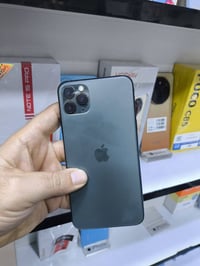 آيفون ١١ • آيفون ١١ بروماكس • محاويل