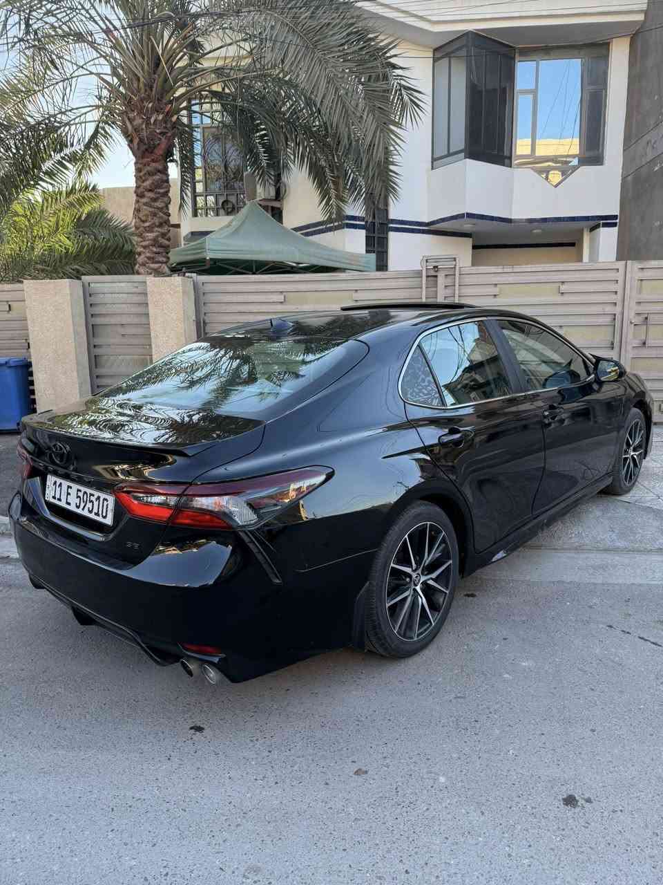 السلام عليكم
للبيع كامري بانزين فقط 2023 se plus night shade
السياره ماشيه 42
فول مواصفات
فتحه سقف بصمه شاشه جبيره تدفئه كشنات تدفئه ستيرن نقطه عمياء رادارات شاحن وايرليس تبريد قطعتين امامي وخلفي واليعرف بالفول يعرف شداحجي 
السياره حادثها جاملغ عكس السايق وربع البنيد صبغ فقط بدون ايرباااك 
مكاني بغداد 
***********
