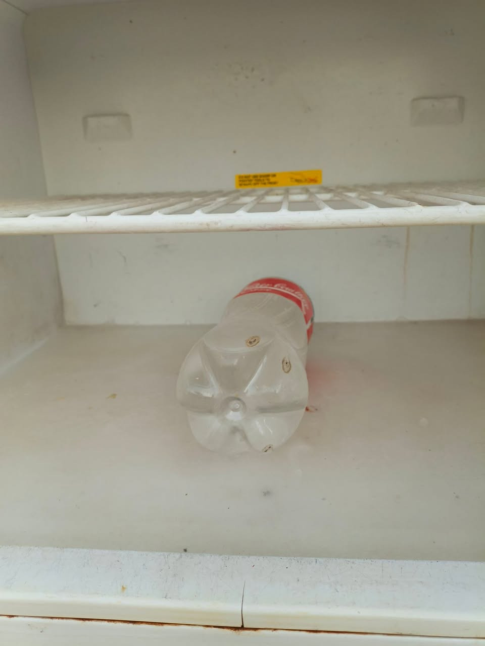 سلام عليكم ثلاجة شرط الشغل نوعيه ارجلك للبيع 
السعر 80 اوبيها مجال 
للاستفسار الاتصال على الرقم 
***********
او المراسلة على الواتساب او ع الخاص.
