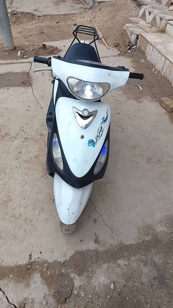 ماكس منغولي لبيع نضيفه كلش دراجه كامله من طول لطول 
مكينه ناعمه تخبل مكينه مفتوحه بس ولفات شرط وتجي وتفحص بوشه بلاد 49
كهربايات كامله منكول لطول 
شرط شلعه ومعدل 
دراجه نقصه بس بداله 
مكانك سوك الشيوخ 
تواصل فيس


**إذا كنت صاحب هذا الإعلان وتريد حذفه لأي سبب، رجاءا أرسل رسالة إلى الدعم الفني**