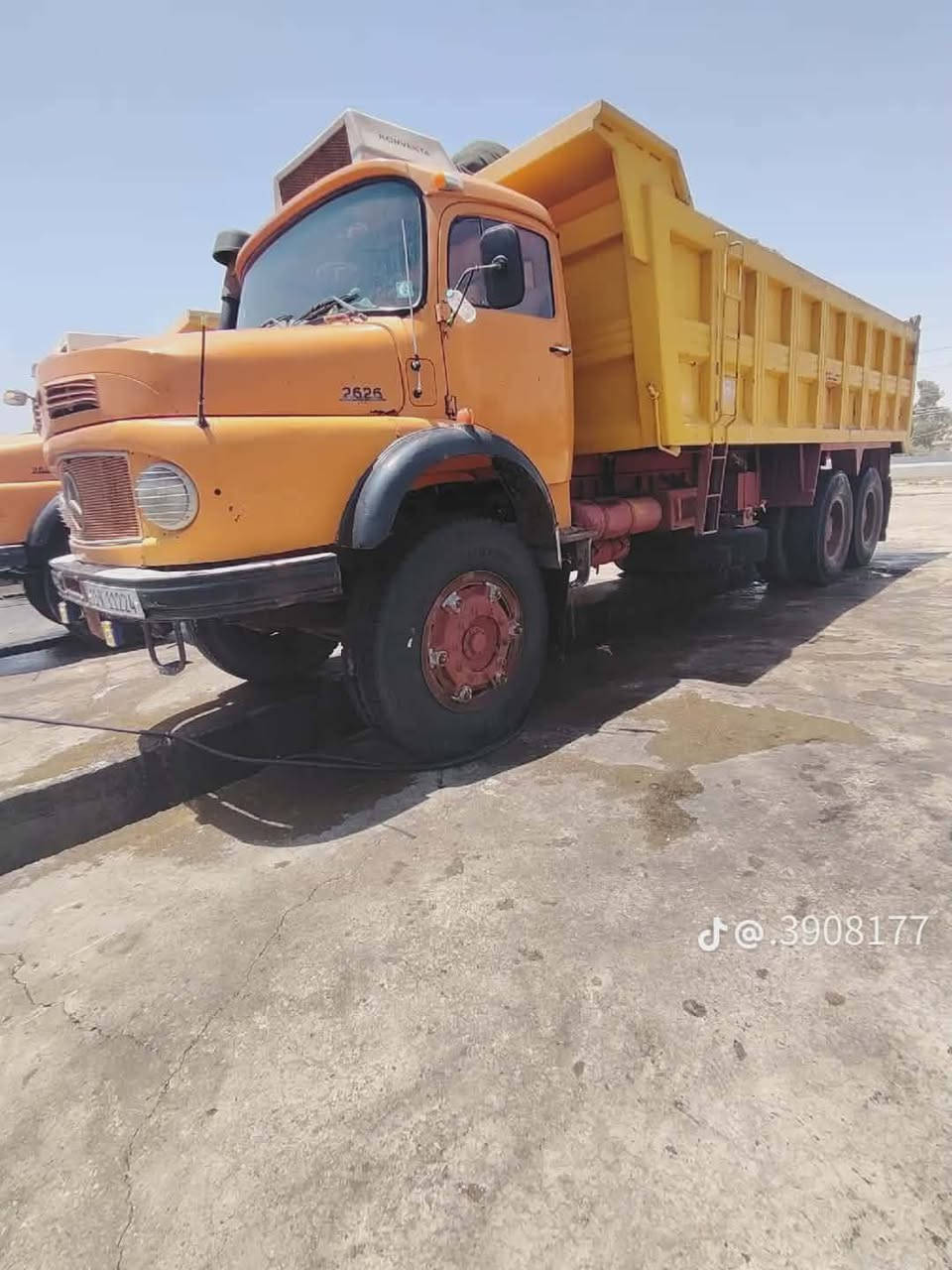 السلام عليكم لوري اقجم للبيع موديل 82 عادي رقم بغداد نكليزي بسمي كير ومحرك مكفولات قماره صبغ فقط خارج بدي نص عمره السياره مطوله راس تريله موجوده بالتاجي
***********
***********
السلام عليكم لوري اقجم للبيع موديل 82 عادي رقم بغداد نكليزي بسمي كير ومحرك مكفولات قماره صبغ فقط خارج بدي نص عمره السياره مطوله راس تريله موجوده بالتاجي
