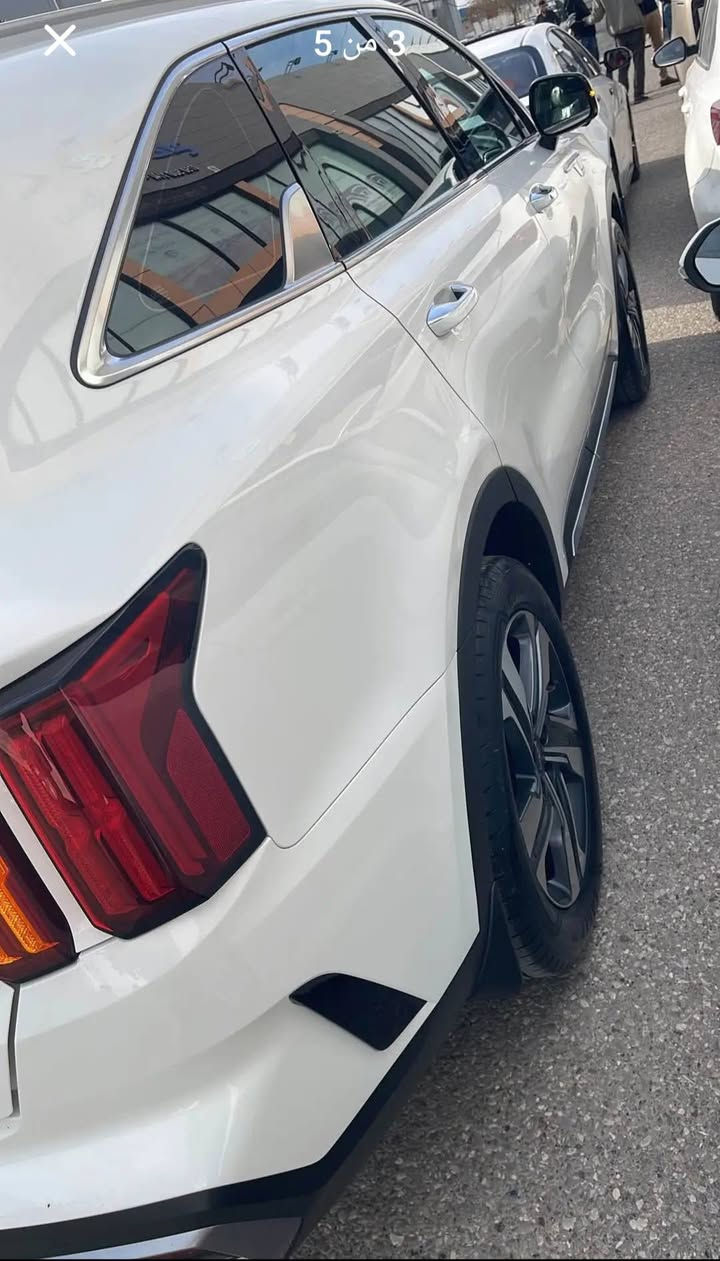 سلام عليكم كيا سورنتوا 2023 خليجي مكفولة كفالة عامه فول فول مواصفات ماشيه 25000فقط جديده بمعنى الكلمة محرك اربع سلندر 2500 السياره للبيع فقط بدون مراوس رجاء بس الشراي يتصل هذه رقمي غير متواجد ع فيس ***********مكاني بغداد
