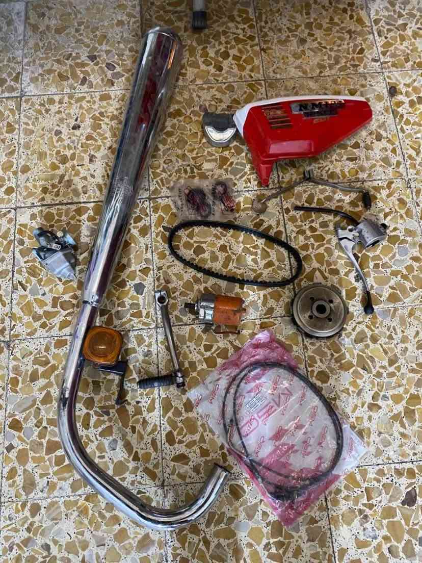 سلام عليكم غراض اربعه كير صالنصه ب15جديده او كابريتر جديد ما مستخدم ب8تجي وشوف بعينك وباقي لغراض اصليه قيم بل يرضي الله هذا رقم اتصل عليه ما متواجد بل فيس ‭

‭***********‬
