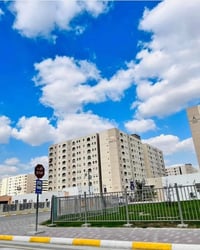 شقه للبيع 100م شرقي طابق ثاني عماره راقيه جداً عماره مفتوحه A5 /508مؤث...