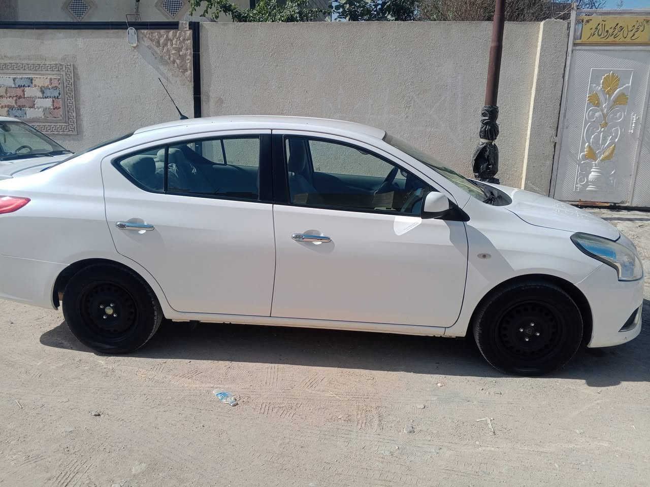 نيسان سني مديل 22 هندي كفاله عامه سياره ماشيه 85 رقم اربيل باسم شركه تحويل وكاله السعر113 مكان البصره ***********
