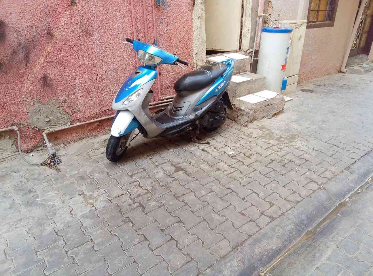 ماكس منغولي للبيع كامله مكمله كلها شغاله دراجه شلعه معدل مكاني شيخ عمر سعر ٤٠٠بيها مجال شي بسيط رقم الهاتف***********
