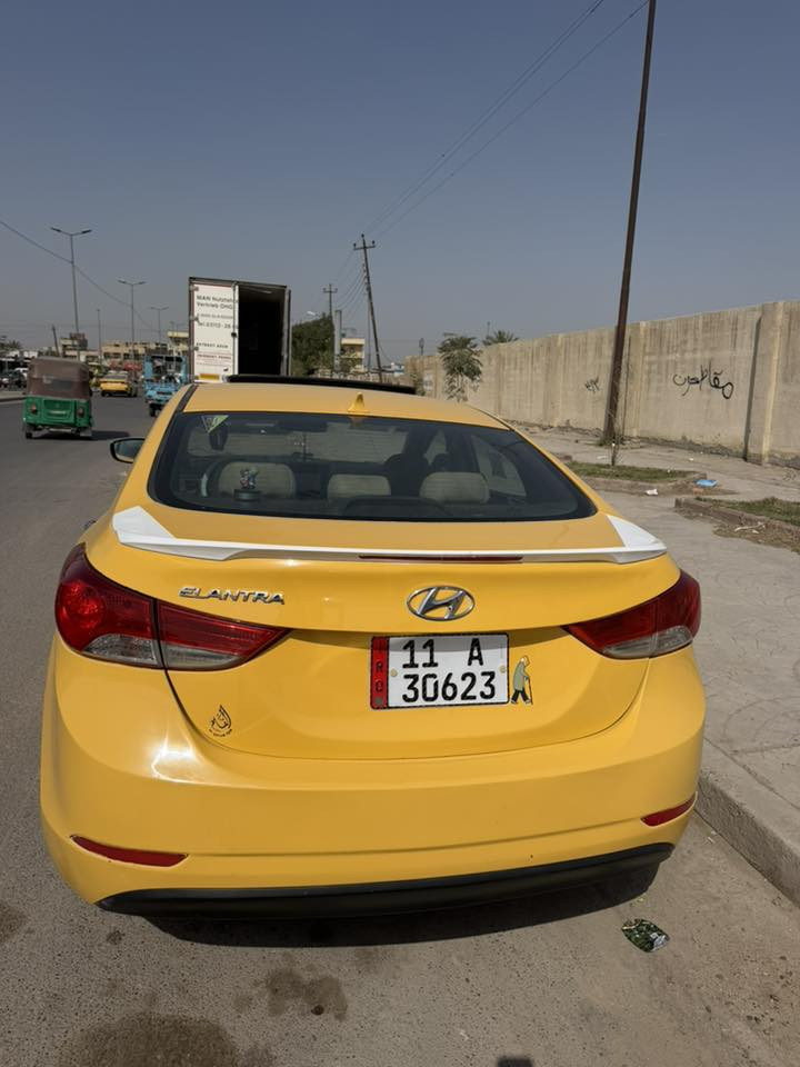 سلام عليكم  للبيع  النترا  موديل 2013  فول مواصفات ماعده البصمه كشن كهربائيّ  رقم بغداد انكليزي باسمي  كير ومحرك وتبريد شغال  مكينه 1800 السعر 105وبيهى مجال للاستفسار ***********
