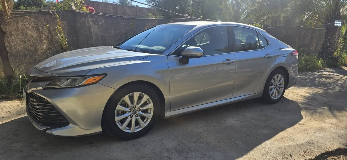 ماشيه ١٩٠ ميل فقط 
رقم بغداد باسمي هزة جديدة سنويه جديده
فئه الle
شاشة كبيرة +كامره خلفيه+ رادار امامي+ ٣ انظمه قياده (ايكو سبورت نورمل) +تحكم ستيرن 
تحديد مسار+ سيستم صوت+ كشنات كهرباء
السياره بدون ايرباك فقط
 بدون حادث داخله فتح دعاميات من امريكا شرط السونار بيه شخط بالبنيد ومبين 
مكان السياره كربلاء المقدسه 
السعر١٨٣ $ وبيه مجال
***********
