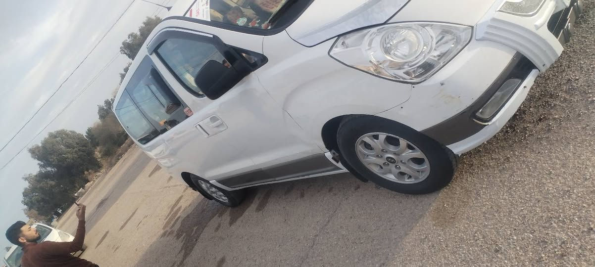 السلام عليكم موجود سياره ستاركس للبيع موديل 2009 رقم بغداد انكليزي باسمي مكاني  بغداد ابو غريب سياره بيها فقط بارد الباب الصدر الايمن وبيها بالجامقل  الخلفي شبر بدون دواخل سياره كفاله عامه من كص وتبديل مكينة بيها تبخير بسيط سياره تخم تاير صدر خلفي امامي سياره جاهزه من كل شيء ما ناقصها اي شيء *********** واتساب
