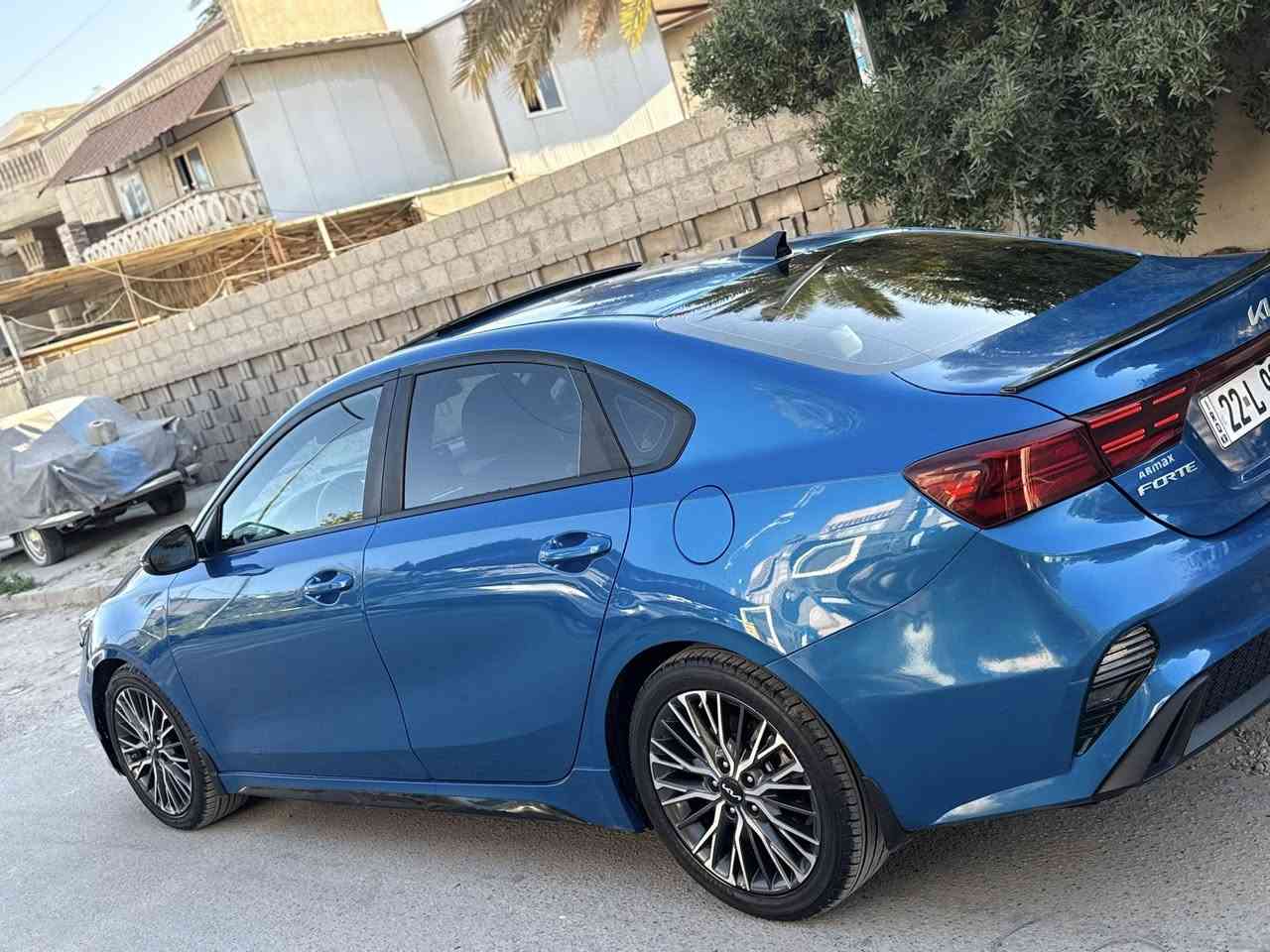 السلام عليكم 
للبيع 
فورتي موديل2022
رقم اربيل تحويل مباشر 
مواصفات فول جيتي لاين 
محرك2000
سيارة بدون نقص 
صبغ دعاميات فقط 
وبارد ب جاملغ امامي 
صور حادث وسونار ب منشور 
سعر166وبي مجال 
الاتصال***********
مكان بغداد حي قادسية
