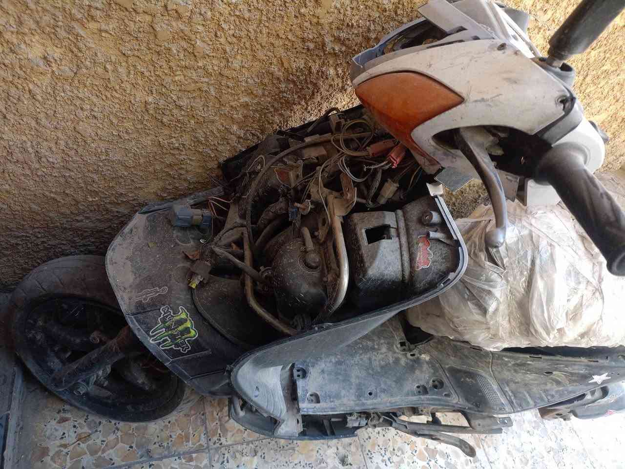 سلام عليكم دراجه سكنس نثيه شغاله سلف و شغاله هندر بس بقه طلقه الهندر شلعه ومعدل اكلچات رياضيه مكينه رياضيه مكينه مفتوحه شباب الدراجه متروكه ابيع اكوم حديد السعر 175 وبيه مجال الطيبين الرقم ***********
