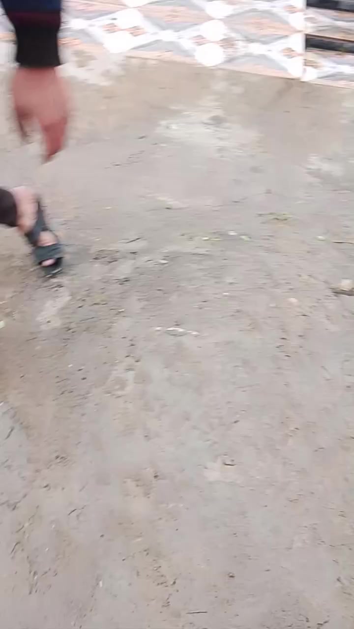 سلام عليكم كيا سيفيه للبيع موديل 93 الي يحب يتصل هاذه رقمي *********** مكاني ديالى
