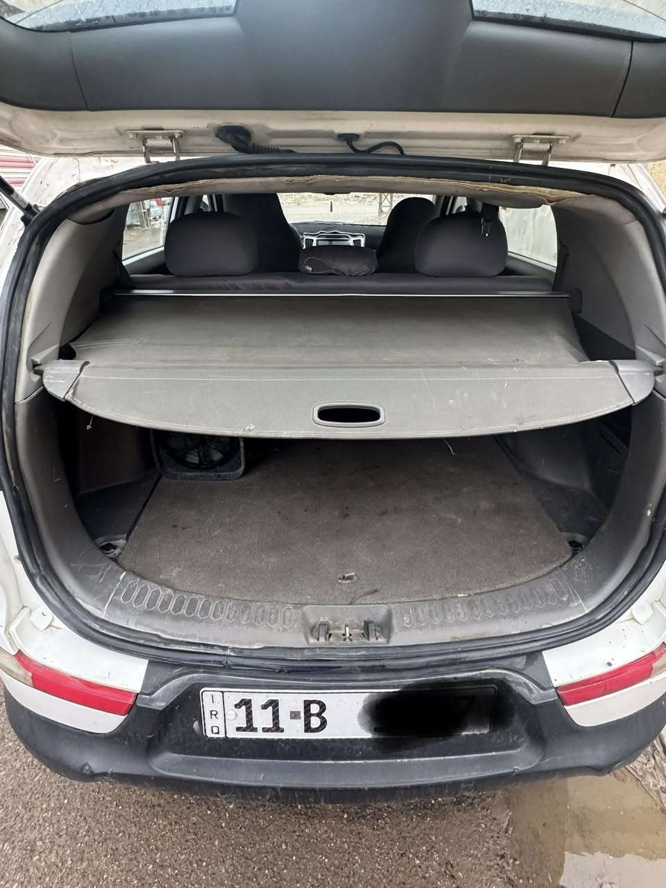 السلام عليكم سبورتج 2012مصبوغه عام سياره بسمي95وبيها مجال ***********
