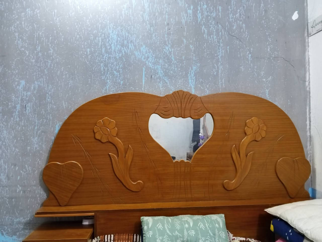 غرفه اخشاب للبيع استخدام قليل ***********
