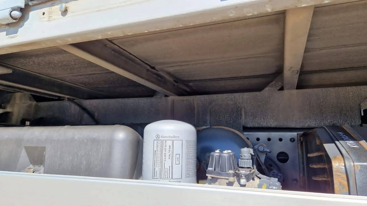 Mercedes-Benz Actros 2544
سنة الصنع 2012
كيلومتر 334,796 كم
Pk18001 
الانتقال تلقائي
وقود ديزل
عدد المحاور 3
قوة المحرك 440 حصان
السعر 38 الف دولار 
شامل كمرك ضريبة شحن 
مدة الوصول 25 يوم بعد الاتفاق


**إذا كنت صاحب هذا الإعلان وتريد حذفه لأي سبب، رجاءا أرسل رسالة إلى الدعم الفني**