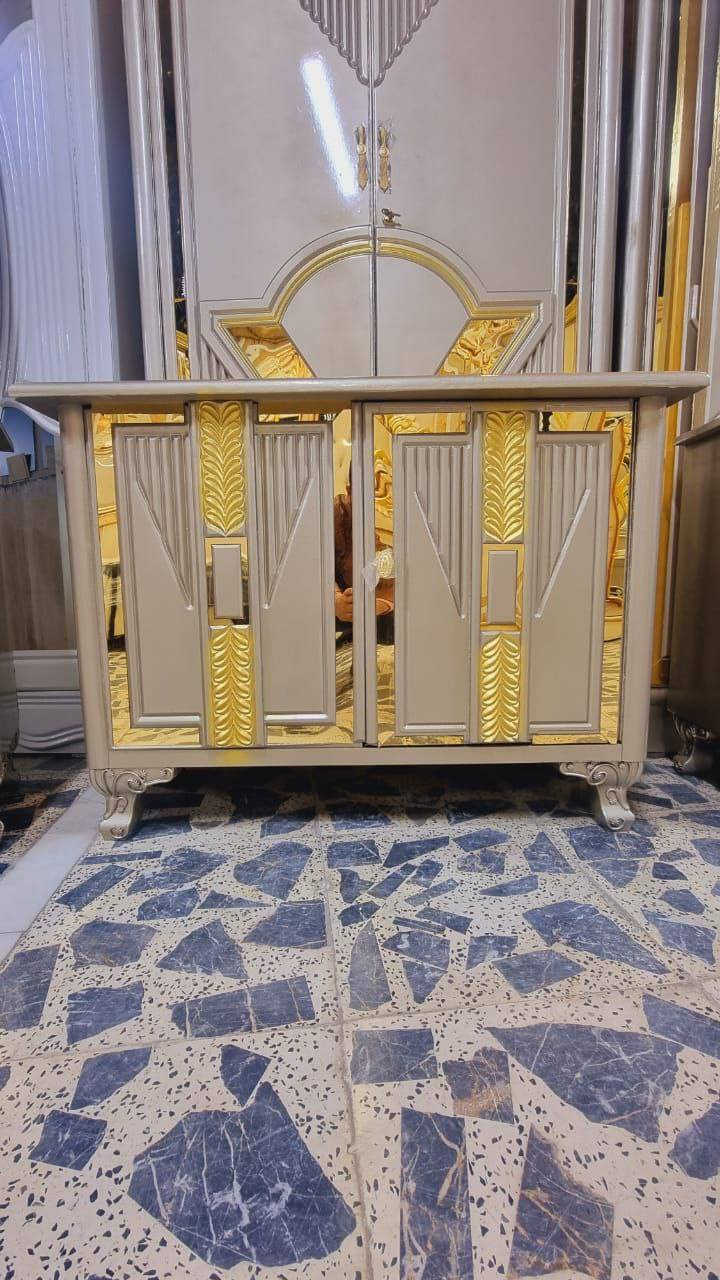 ضمن وجبه الاصباغ البويه والدرجى
الممتازه 

غرفه طابقين ٦ابواب ملحق  صاج شغل عراقي ثكيل 

الوجه بلوك MDF ٦ ملم

والداخل صاج طبيعي ٤ملم 

عرض الكنتور 3 امتار و30 سم

ارتفاع الكنتور 2 متر و65سم

القواعد والسقف بلوك صاج 
      
الزاويه تكون ب ارتفاع الكنتور

الضهر جرجوبه شد براغي 

جميع النقوش CNC

السرير ٦رجلين بلايود اسود ١٨ ملم 

خدمه النقل🚛 والشد🛠️ مجانا داخل بغداد ويوجد توصيل لجميع المحافظات وبأسعار مناسبة


**إذا كنت صاحب هذا الإعلان وتريد حذفه لأي سبب، رجاءا أرسل رسالة إلى الدعم الفني**