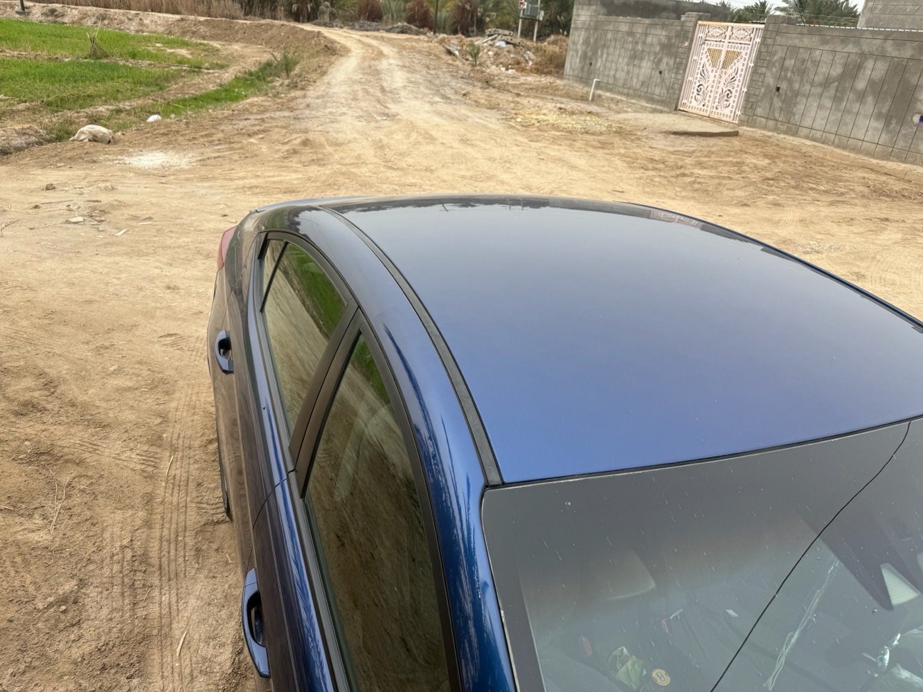 سيارة هيونداي النترا زرقاء بحالة ممتازة مع هيكل خارجي نظيف جداً. الداخلية مرتبة ومجهزة بمساند مريحة. ممشى السيارة قليل ومحافظة عليها بشكل جيد. الجاهزة للاستخدام الفوري.