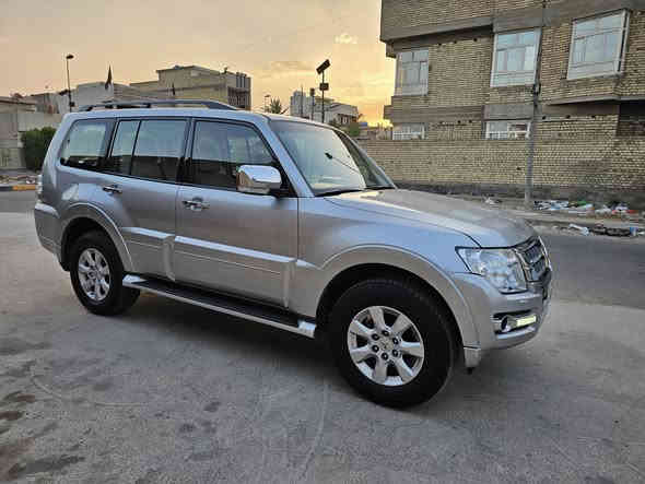 سلام عليكم
باجيرو خليجي كويتي وكاله مديل 2020 راس الارنب ماشيه 72   رقم بغداد الدولي الجديد باسمي محرك 6سلندر 3500 دفع رباعي فول تحكم استيرن دفع رباعي شاشه قلاب كامره خلفيه كامره اماميه مري شفط كشن كهربائي داخل مخمل اف وايت ثلاث قطع تبريد زراك لايت زنون عالي ناصي بلادي حساس خلفي لد نهاري برده صندوك خلفيه داخل مطعم صاج لون السياره سلفر السياره عل وضع الشركه كير محرك تبريد تخم تاير السياره جاهزه سويج عدد 2 ثلاجه بالجكمجه مانع انزاق ونحدار كروز سرعه مكاني بغداد سعر 220 بيه مجال رقمي ***********
