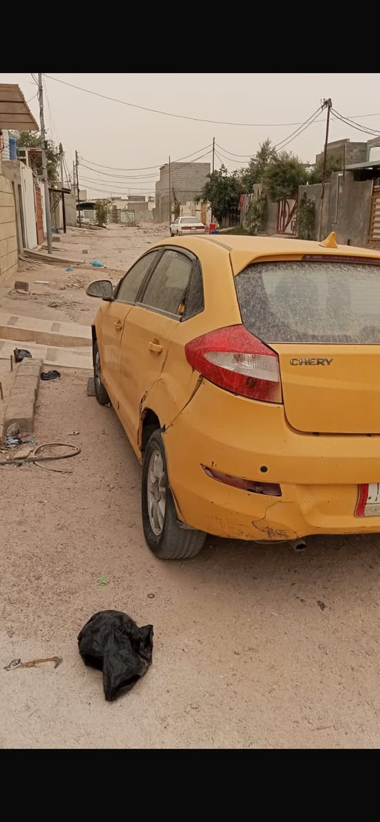 سلام عليكم للبيع شيري محرك وكير جدد حداده جديده راعيها موجود شرط التحويل مصفره هيئه وغرامات عوزها بس دعاميه اماميه سعرها ١٥ او بيها مجال او مراوس بسياره راس براس شعدك نزل *********** عنواني الزبير
