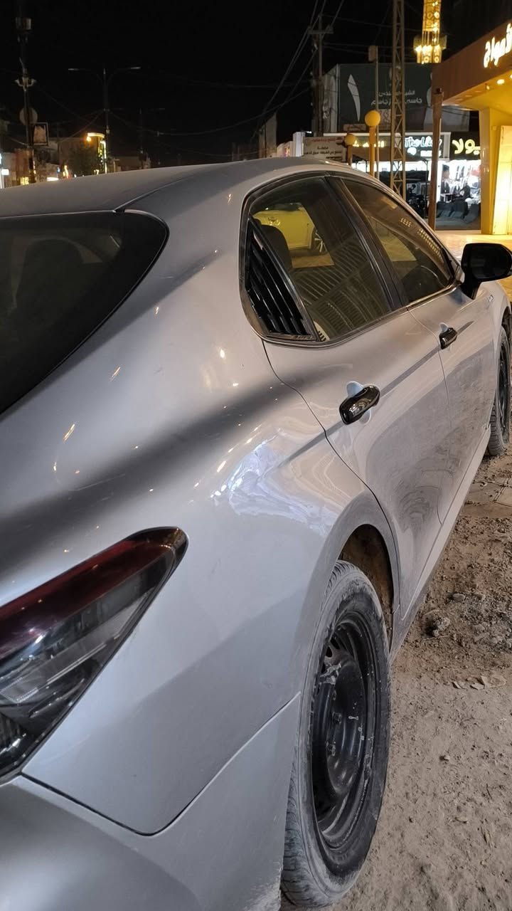 كامري 2022 هايبرد خليجي
حادث مثل ما بالصورة بدون ايرباك 
السيارة تكسي دبي بدون صبخ جان بيها ستيكرات
سعرها 188$ للتواصل(***********)
