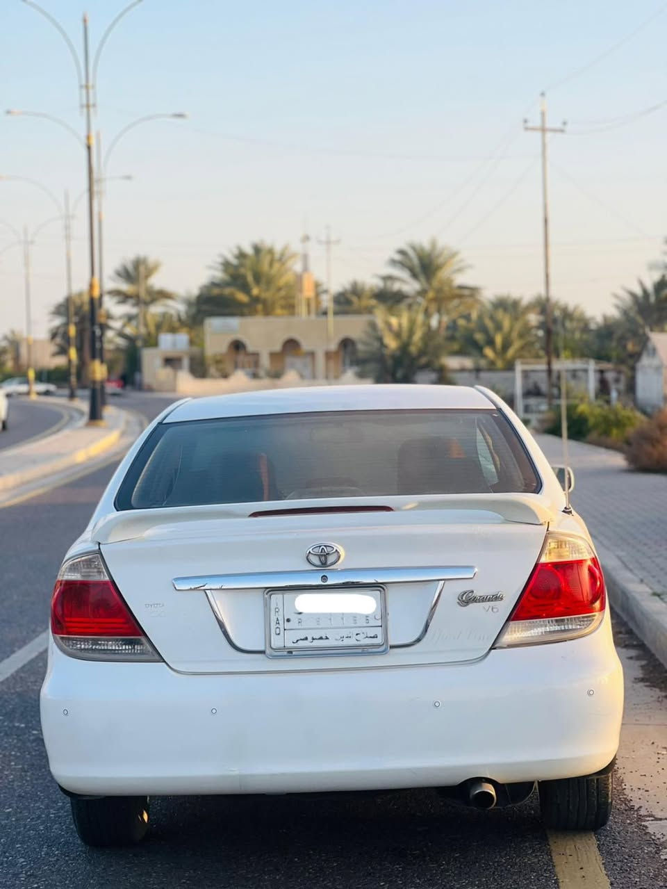 السلام عليكم 
للبيع كامري موديل 2005
محرك 6 تبريد لمس السياره جاهزه 
محرك وكير وتبريد وصدر جاهزات وتخم تاير جديد 
السونار مرفق بالصور 
المكان صلاح الدين الضلوعيه 
للاستفسار ***********
