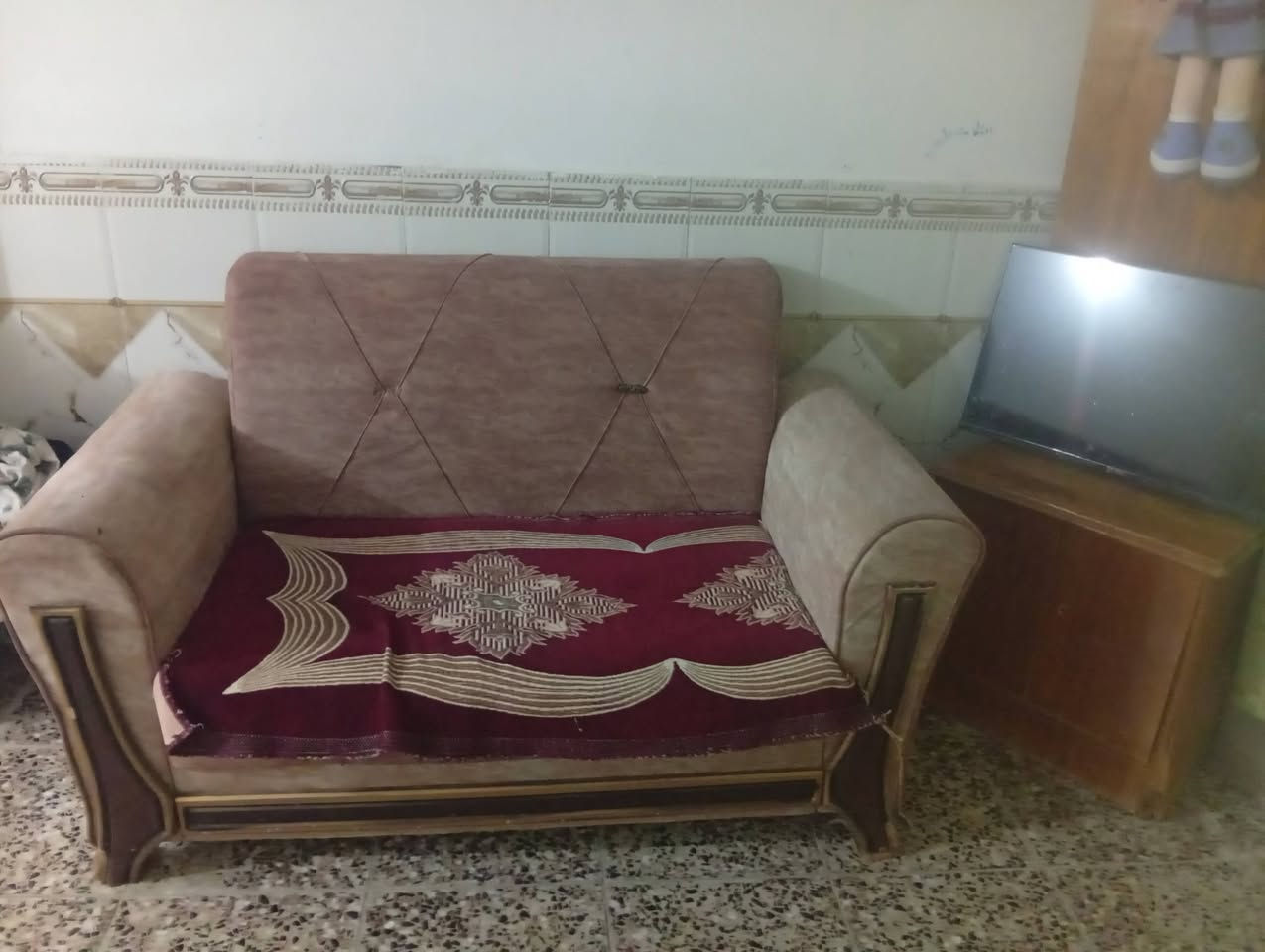 @إشارة 
بيع مستعجل كنتور٣ بوب و٣ جرارات تركي السعر١٢٠ وبيه مجال+ ميز تواليت مرايه سلايت مع اربع جرارات للبيع السعر٨٥ وبيه مجال 
تخم٧ مقاعد ب٨٥ وبيه مجال 
مكان بابل الحصوه حي البلديه
للاستفسار الاتصال على الرقم
 ***********
