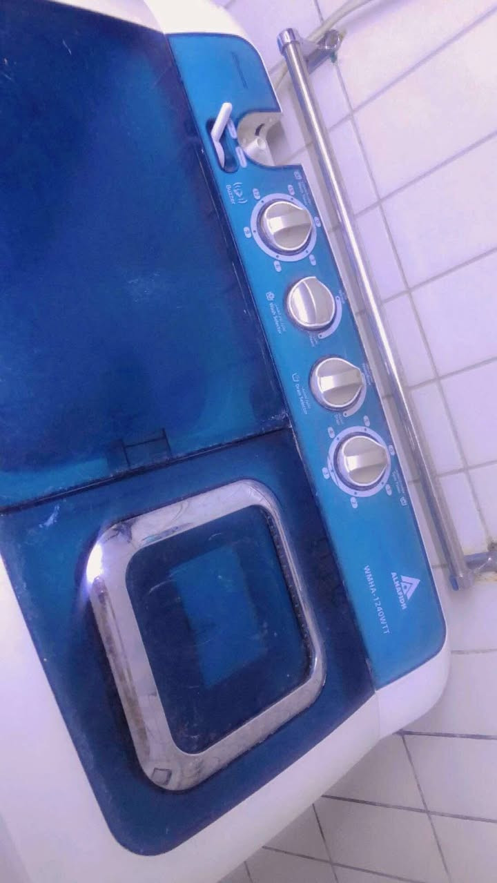 غسالة ١٢ قدم من شركة الحافظ حوضين  نظيفة وشغالة سعرها ١٥٠ الف وبيها مجال بسيط العنوان بغداد حي الجهاد


**إذا كنت صاحب هذا الإعلان وتريد حذفه لأي سبب، رجاءا أرسل رسالة إلى الدعم الفني**