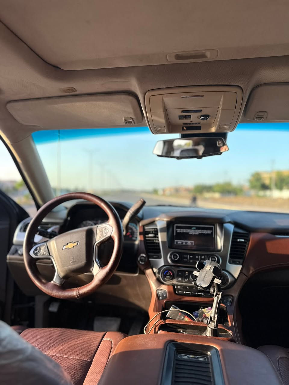 للبيع تاهو LTZ أمريكي🇺🇸
المواصفات:  
• فتحة سقف  
• صندوق كهرباء  
•  مرايا كهرباء  
• مرايا شفط  
• كشنات جلد أصلية  
• تدفئة وتبريد للمقاعد الأمامية  
• تدفئة للمقاعد الخلفية  
• ميموري للسائق  
• خزن بالكشن الأمامي  
• تشغيل بصمة وستارت  
• كامرة خلفية + حساسات  
• شاشات ونظام صوت ممتاز  
المحرك والكير بشرط 
تبديل باب +جملغ وبنيد صبغ فقط
موديل 2016
💰 السعر:  خاص  
📞 الرقم:***********

للمهتمين مراسلة خاص أو اتصال
