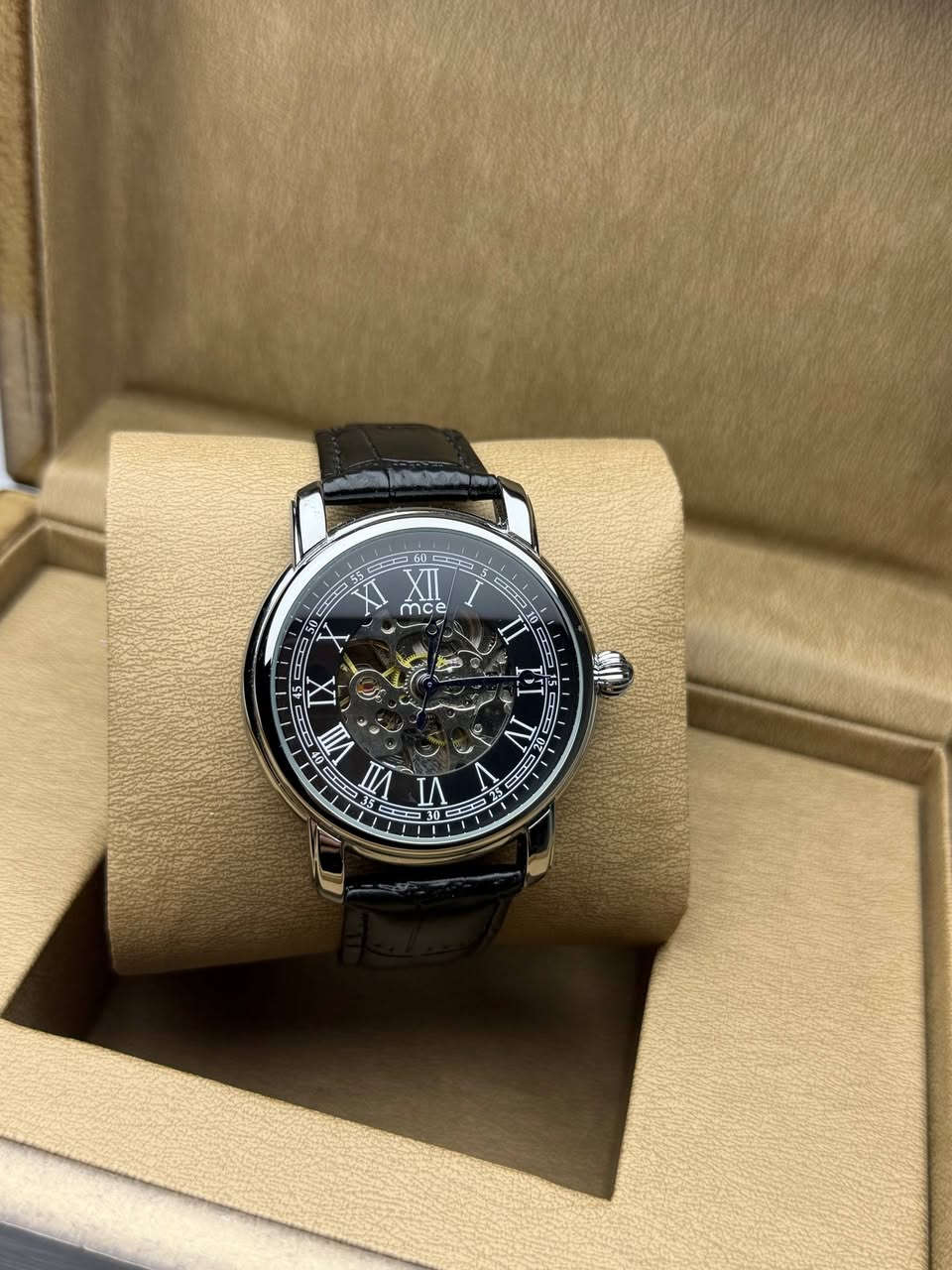 Mce 
اصلي اوتماتيك 
ماكنة سكلتون كشف من الجانبين 
ارقام لاتينيه 
دكمة زفير  
سير جلد طبيعي 
ستانلس ستيل 
مقاومة للماء 
خزان طاقة 30 ساعة 

35 الف على اول تم

YGxMKwoNaDFpUailPx


**إذا كنت صاحب هذا الإعلان وتريد حذفه لأي سبب، رجاءا أرسل رسالة إلى الدعم الفني**