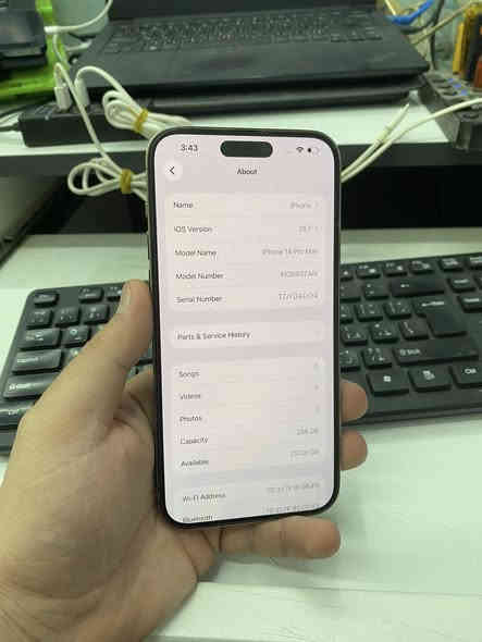 ايفون ١٤ برو ماكس ٢٥٦ دبل سيم
ايفون ١٤ برو ماكس ٢٥٦ دوو سيم
بطارية مبدل وكسر خفيف بالظهر
الجهاز كلو بضمان بدون عيوب فقط بطارية مبدلة
دبل سيم ٢٥٦ غيغا 
سعر ٧٧٥ الف 
اربيل القلعة سوق الموبايلات ***********
