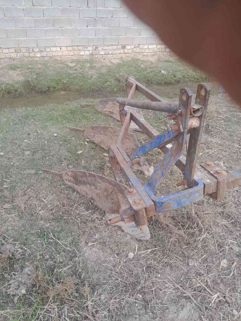 فدان للبيع 12 حجمه اتصال على هذا الرقم الاستفسار***********
