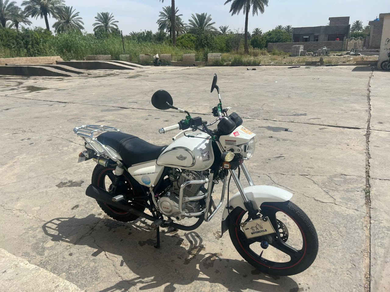 السلام عليكم موطور ساو نضيف للبيع موديل 23 أوراقه كامله ما بي اي نقص السعر مليون 450 وبي مجال شي قليل الخاص ما متواجد اتصال علا هاذه الرقم ‏‪***********‬‏
