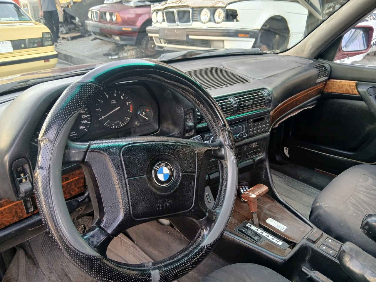 من رخصت الأدمن السلام عليكم بي ام 735 مفتوح موديل 92سكليتر كهرباء السياره خير من الله  السعر 50 
للأستفسار ***********
