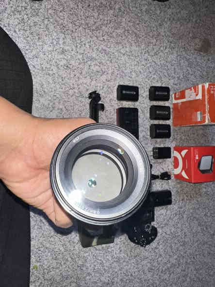 F1.8 85 مع عدسة A7III سوني
الشتر 61k نظافة %90 مع ملحقات موجودة بالصور السعر مليون و500 قفل بدون نقاش مكاني البصرة توصيل موجود
***********
