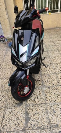 دراجه سكنس شحن نظيفه جدا السعر 550 البطاريات بدلتهن بعيد الجيش كرافين ...