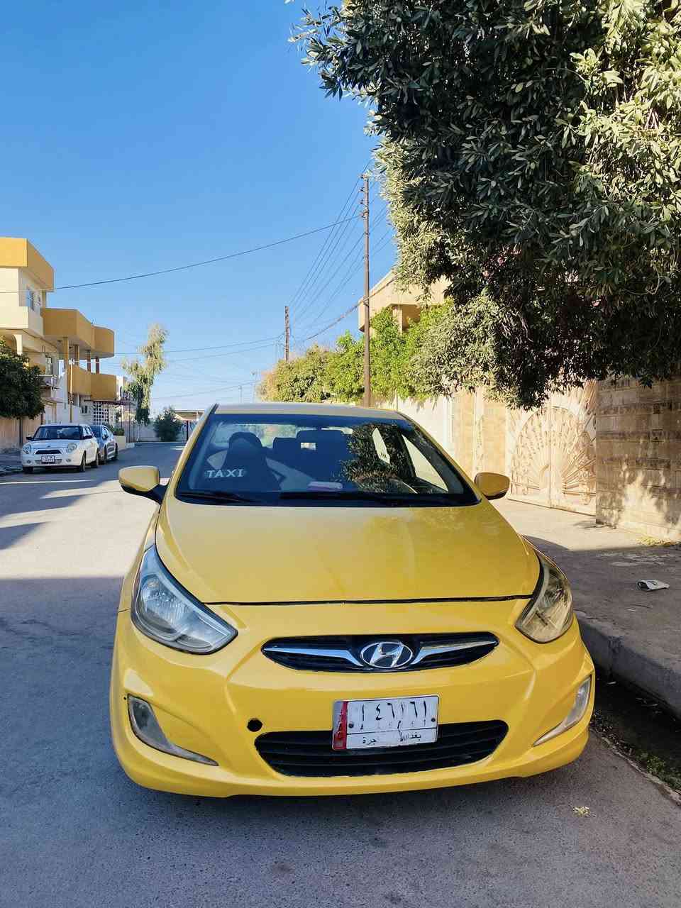 اكسنت 2012 امريكي
كابون بانزين موجود 
سنوية 2025 
تحكمات ستيرن  
نظام ايكو 
مانع انزلاق  
تايرات نص عمر 
مكينة gdi بس شرط ما تدك 
السيارة نظيفة ناقصها نواعم بس  
السعر 80 
*********** 
***********
