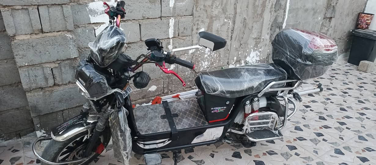 لماطور جبلي نضيف جدا للبيع بطاريات ١٠ونص وفوك تشغيل تحكم مسجل بصمه كله شغاله السعر 650العنوان النساف الاستفسار ع رقم ***********
