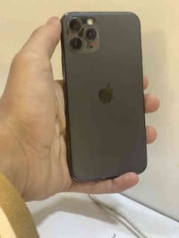 ايفون ١١برو ذاكره ٦٤ مبدال شاشه وبطاريه أصليات  كلشي شغال بي  ما نقصه ...