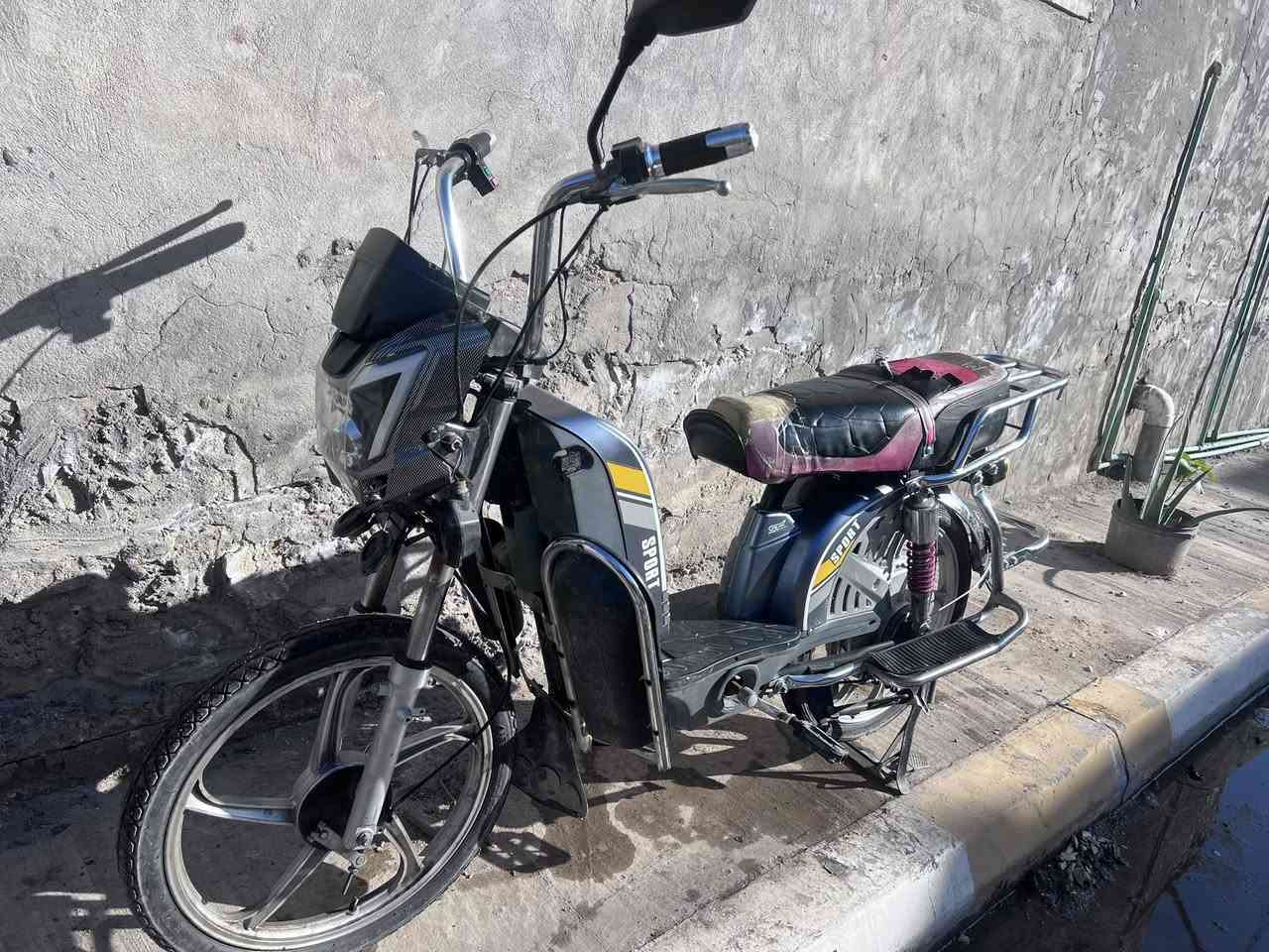 مطور شحن للبيع مطور نضيف بطاريات جديده ع الفحص السعر 250وبي مجال للتوصل عبر الرقم بي اتصال او ع وتساب ***********
