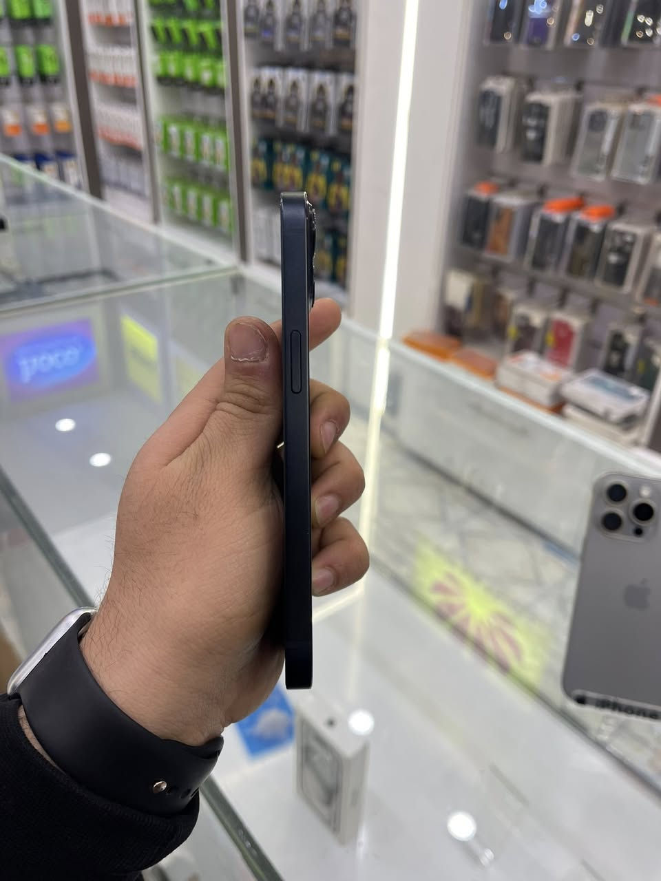 13 عادي (خطين)
شرق اوسط نظافه 100‎%‎
بوضع الوكاله
بطارية86
ذاكرة 128
 السعر 450.000
العنوان حي الجامعة-شارع عشرين
مركز التاج للموبايل 
للاستفسار خاص او الاتصال على 
***********
