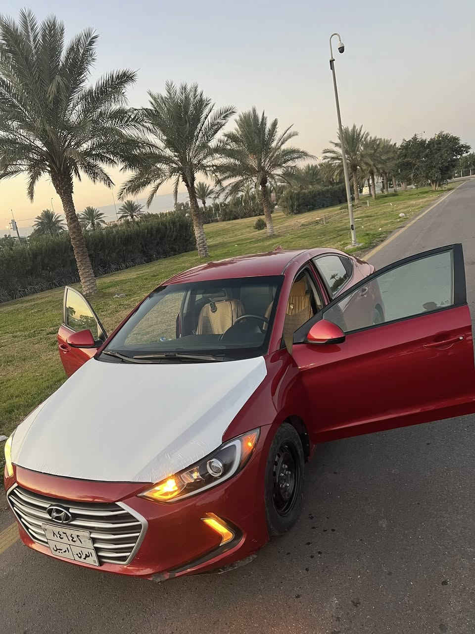 إلنترا للبيع 🚗
نظيفة، اقتصادية، جاهزة للمشي
فحص موجود السياره كامله و ع ايدي استعمال شخصي 
السعر حلو سياره متعبك تخم تاير جديد منضومه ماء درايم شفت جديد صدرها جديد 
***********
