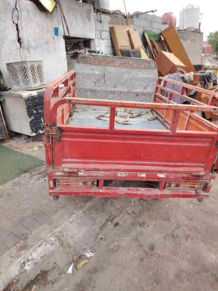 ستوته فرس مكينه جديد كهربائيات شغاله جاهزه أوراقه ضايعه مكفوله ٧٠٠قبله حي الجامعه ***********
