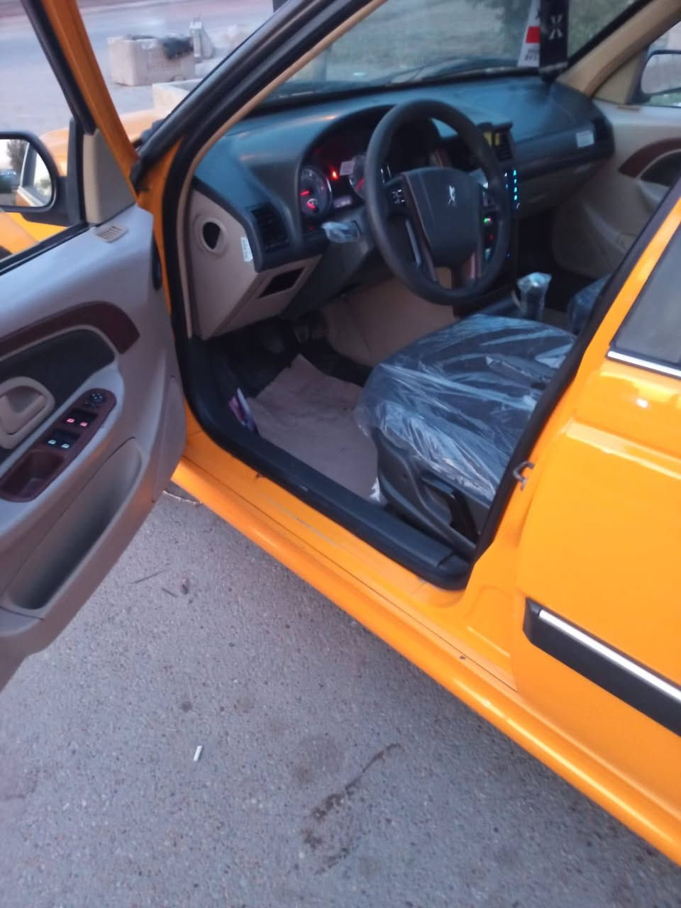 للبيع بيجو بارص 18
مكفوله من ضربه وصبغ ولتبديل 
ماشيه 59حقيقي سيارة جديده مكينه كير صدر
اي نقص ما بيها رايدها 63وبيها مجال بسيط 
مكاني شهداء البياع شراي أتصل ***********
